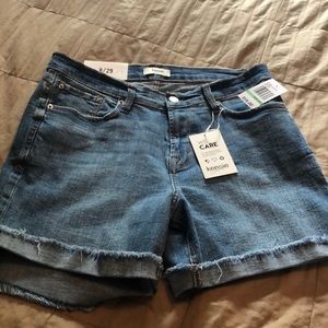 Kensie size 8 Jean shorts